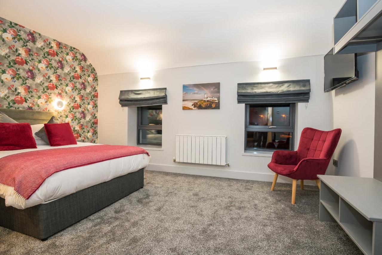 Clara's Cots Bed and breakfast *